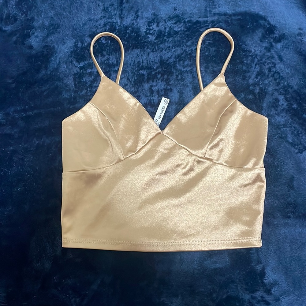 Crop tank top